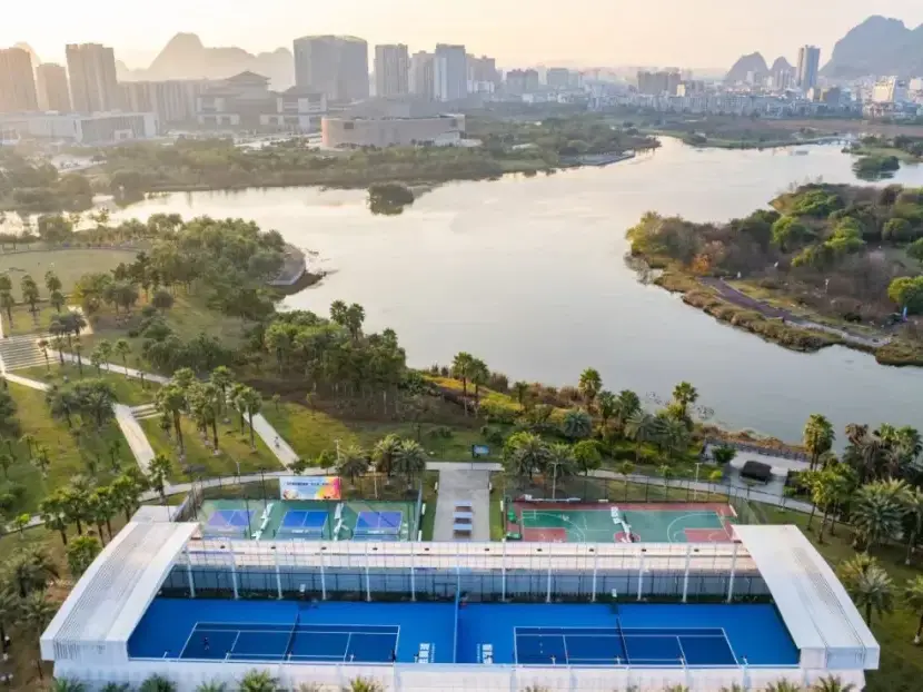 Hezhou Zhisheng Tennis Club