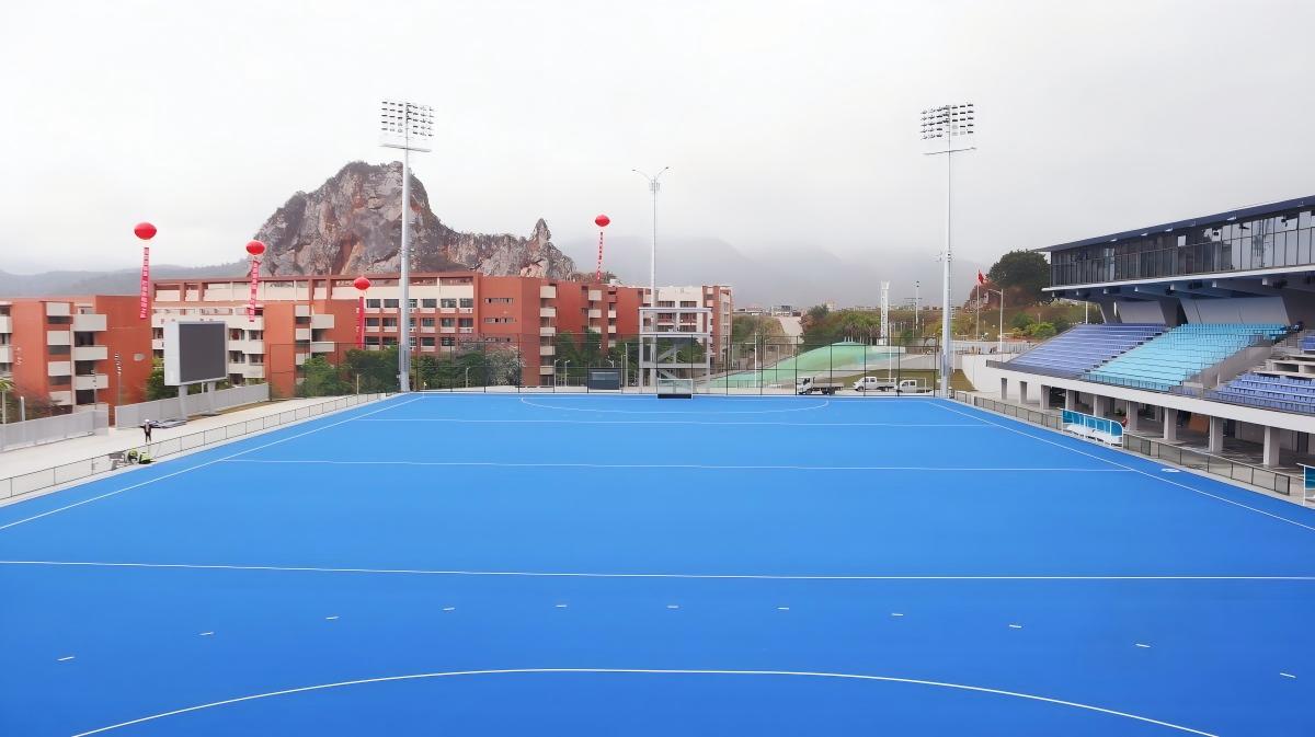 UHS Professional Hockey Lighting Solutions for Safety, Global Standards Compliance and Broadcast Performance